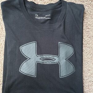 Under Armour Black Short Sleeve Tee with Large Gray Logo